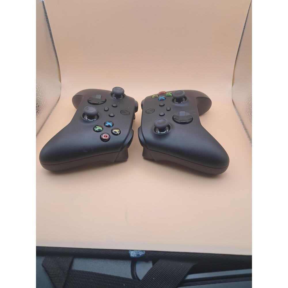 xbox wireless controlers set of 2 openbox